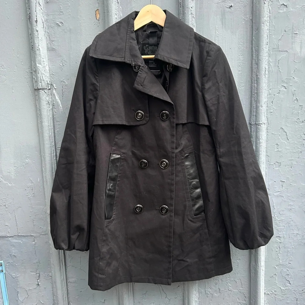 Mackage Black Ballon Sleeve Short trench, size large